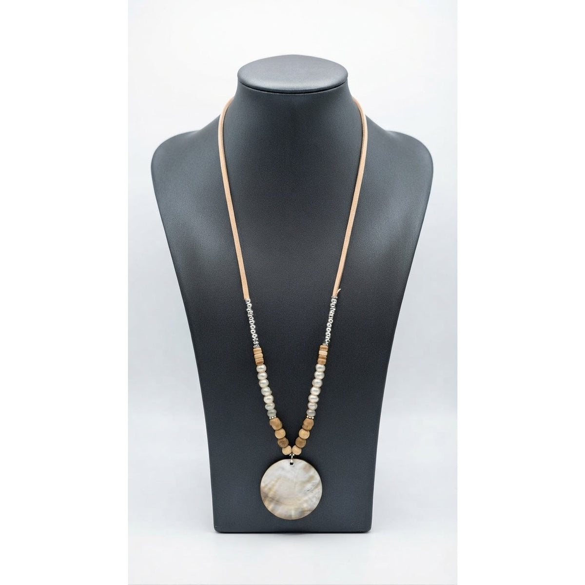 Authentic Tommy Bahama Mother of Pearl Shell Pendant Necklace - Resortwear Boho